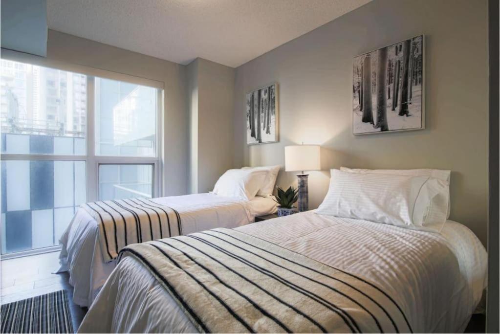 Skyline - Walk To Mtcc, Acc, Rogers Centre & Entertainment District Aparthotel Toronto
